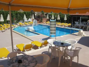 Amazones Villas Apartments - Piscine