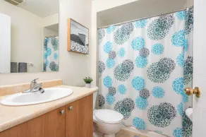 Cozy 1 Bedroom Townhouse - Bad