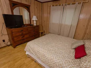 Snowcrest 2 BR / 2 Bath ~ Mise à jour, Dernier étage, Enfants bienvenus, WiFI gratuit, Bains à remous. - Chambre