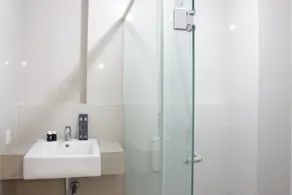 Elegant 1Br Apartment Landmark Residence Bandung Near 23 Paskal Shopping Center - Baño