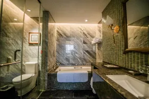 Wuhan Gleetour Hotel - Bathroom