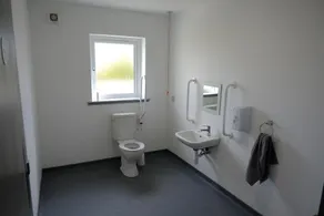 Whiddy School House Accommodation - Bathroom