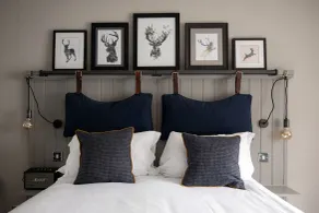 The White Hart Ford - Room