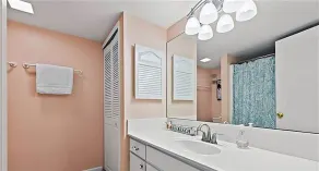 Sandpebble 4A condo - Badrum