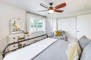 VIEWS! Lake Home w/ 2 Decks, Boat Parking & Peace - Interior