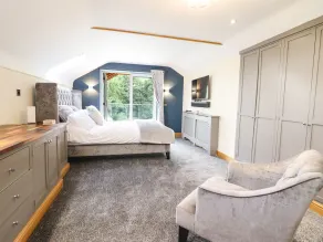 Tyn Y Ceubren Bach at Evelyns Retreat - Room
