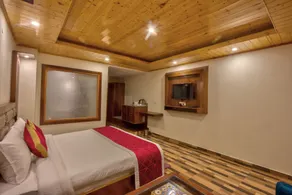 Snow City's Montana Blues Resort Manali - Heated & Air-Cooled Stay - Room