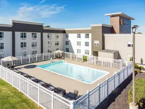 La Quinta by Wyndham Lexington Park - Patuxent - Piscine