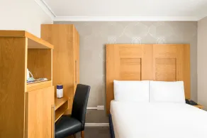 Rooms Inn - Habitación