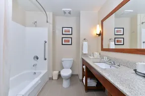Comfort Suites Redding - Shasta Lake - Salle de bain