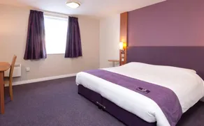 Premier Inn Ashford North - Room