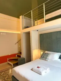 Bellavitarooms-Fiore di Maggio Luxury Suites - Værelse