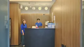 Dayin Youth Hostel -Near French Concession Tianzifang Xintiandi -Social Area -Bar -Café -Free Laundry Luggage Storage -24H Front Desk - English Service - Reception