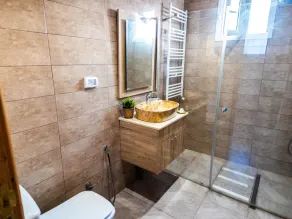 Charming Apartment in Historic Sidi Bou Said, Tunisia - Entire Rental - Baño