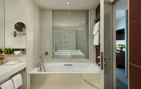 The Ross - Bathroom