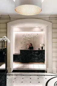 Le Narcisse Blanc Hôtel & Spa - Réception