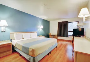Motel 6-Newport, RI - Chambre