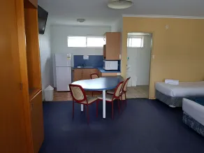 The Q Motel Rockhampton - Zimmer