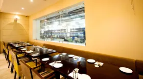 Hotel Le Roi Raipur at Raipur Railway Station - Restaurant