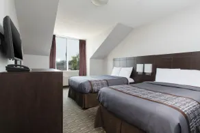 Super 5 Inn - Room