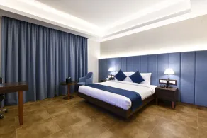 JUFFAIR BOULEVARD HOTEL & SUITES - Værelse