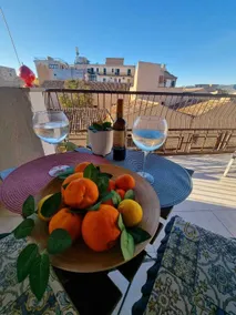 La Gorgone city center apartments - Chambre