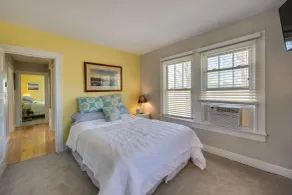 Welcoming Cottage w/ Outdoor Pool & Water Views! - Rom