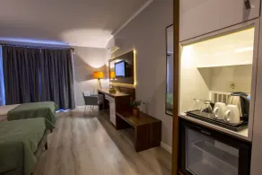 HMA Hotel & Suites - Room
