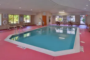 Holiday Inn Express Hotel & Suites-Saint Joseph by IHG - Pool