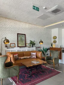 8 Rooms Hotel - Reception