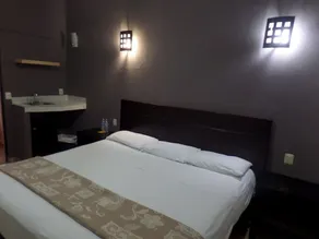 Uke Inn Hotel & Suites - Chambre
