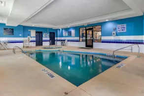 Comfort Suites near MCAS Beaufort - Piscine