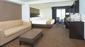 Holiday Inn Express Hotel & Suites Colby by IHG - Zimmer