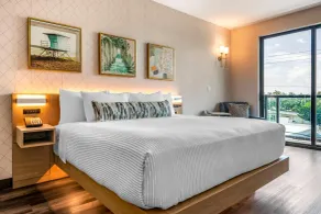Cambria Hotel Fort Lauderdale Beach - Room