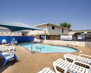 Rodeway Inn San Antonio Lackland AFB - SeaWorld-Rivarwalk-The Alamo - Pool
