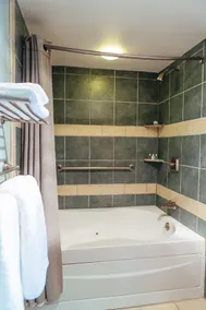 Newport Bay Club and Hotel - Salle de bain