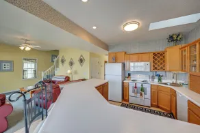 Lakefront Warsaw Home w/ Private Dock + Golf Cart - Innenbereich