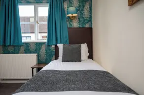 Bell Hotel by Greene King Inns - Room