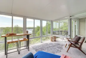 Lake-view Gem w/ Game Room in Long Pond! - Innenbereich