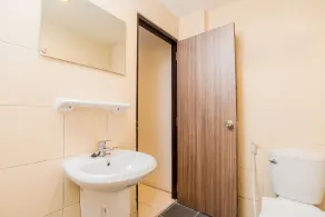 B2 Airport Boutique & Budget Hotel - Bathroom