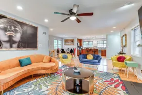 14 Mi to DC: Retreat w/ Patio & Sunroom! - Interni