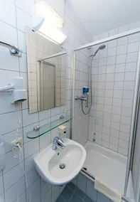 Akademiehotel Jena - Baño