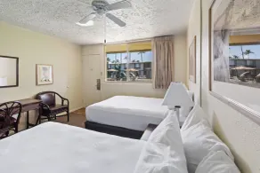 Maui Seaside Hotel - Chambre