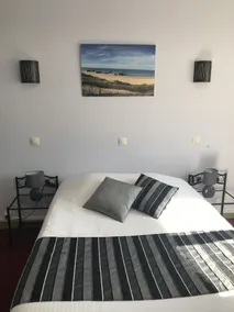 Hôtel Magdeleine - Room
