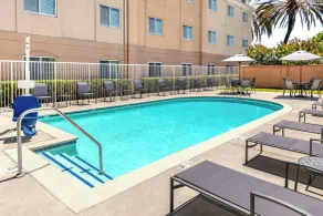 Fairfield Inn & Suites by Marriott San Francisco San Carlos - Piscine