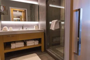 Live! Casino & Hotel - Philadelphia - Bathroom