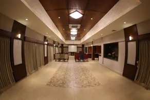 Neonz Resort & Club - Restaurant