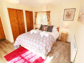 Tregoninny Vineyard and Woodland Farmhouse - Habitación