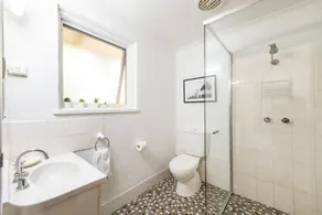 The Carmel Yamba - Bathroom