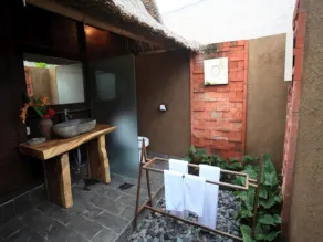 TS Hut Lembongan - Salle de bain
